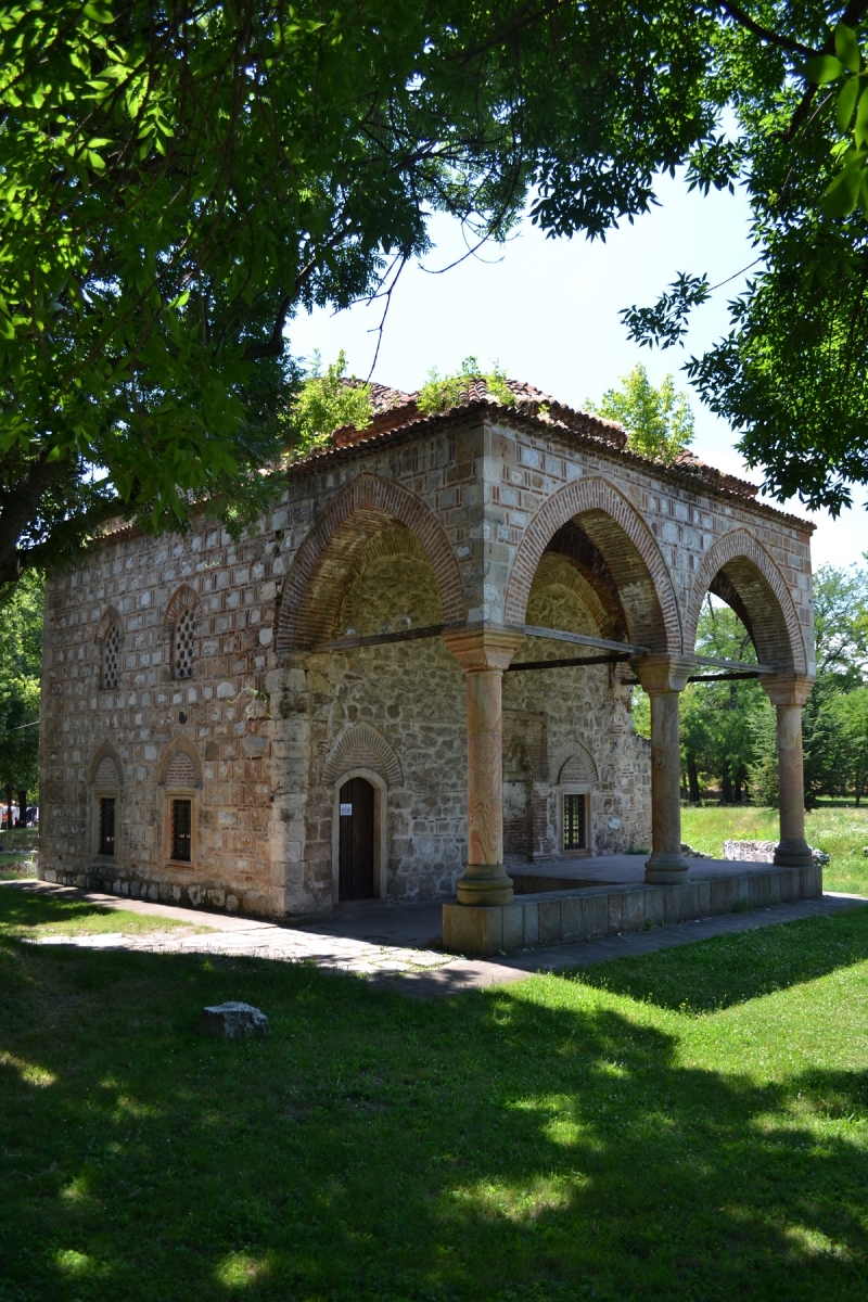 Niš V