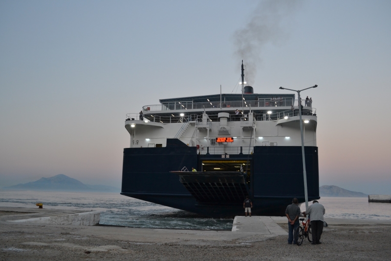 Ferry > Ikaria