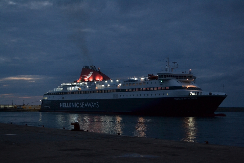 Ferry > Ikaria